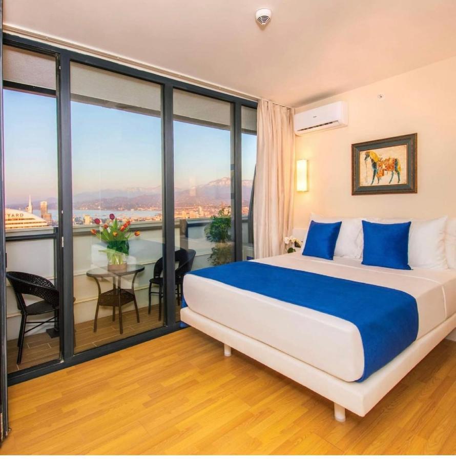 Orbi City Suite Batumi Exterior photo