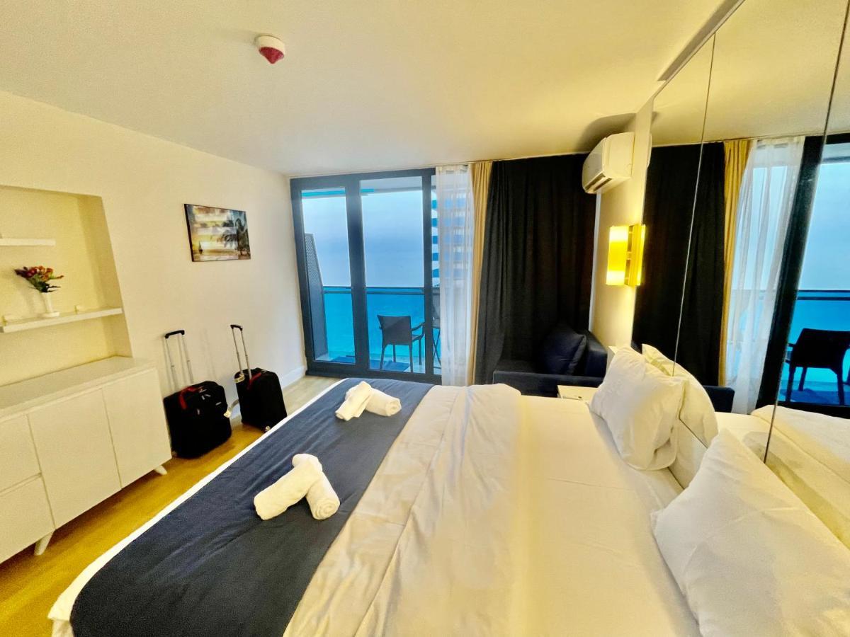 Orbi City Suite Batumi Exterior photo